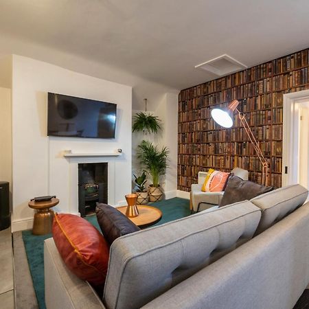Contemporary Apartment On The Historic Rows Chester Exteriör bild